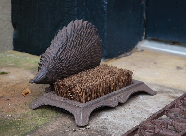 Schuhbürste Igel Bürste Fußabstreifer Gusseisen Braun Antik-Stil