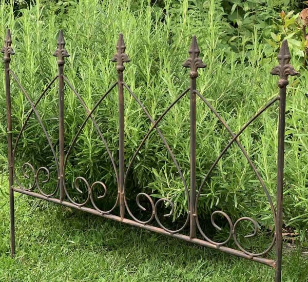 Beetzaun Metall Zum Stecken Beeteinfassung Beetumrandung Antik-Stil Braun 62cm