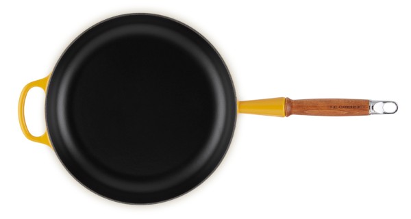Le Creuset Bratpfanne mit Holzgriff Signature Gusseisen Nectar Gelb 28 cm