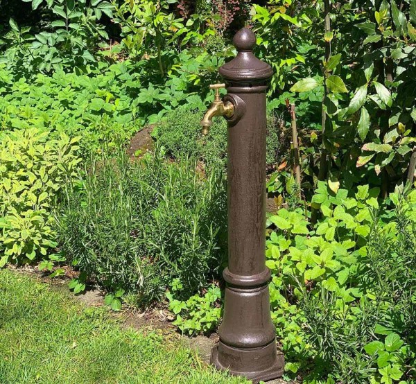 Wasserzapfsäule Wasserzapfstelle für Garten Standbrunnen Antik-Stil Braun 80cm