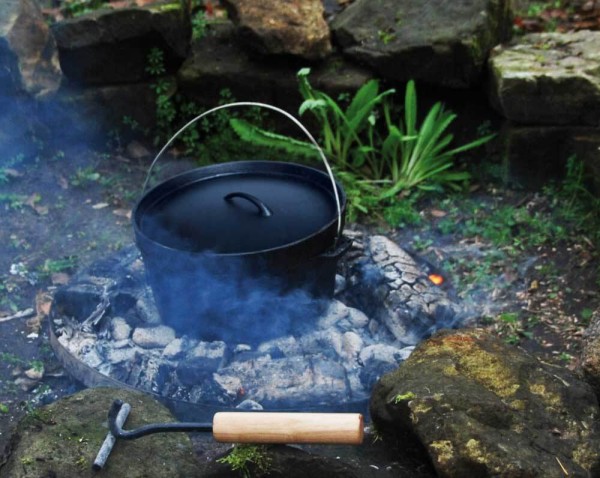 Dutch Oven Gusseisen Topf Set m. Deckelheber Feuertopf Schmortopf für Lagerfeuer