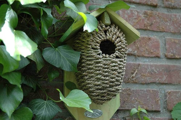 Nistbeutel für Zaunkönige Nistkasten Vogelhaus Seegras geflochten 26cm