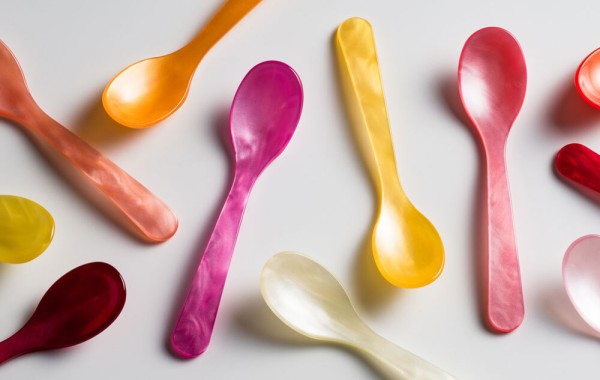 G.F. Heim Söhne Eierlöffel Acrylglas Perlmutt Optik Pink