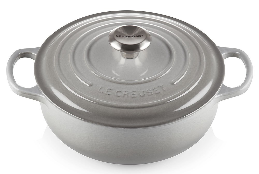 Le Creuset Sauteuse Signature Bräter flach Gusseisen Perlgrau 24cm
