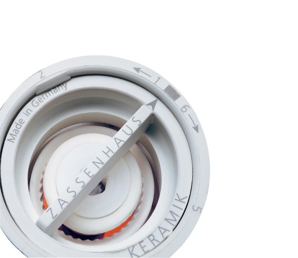 Zassenhaus Pfeffermühle Frankfurt Keramikmahlwerk Olivenholz 14cm