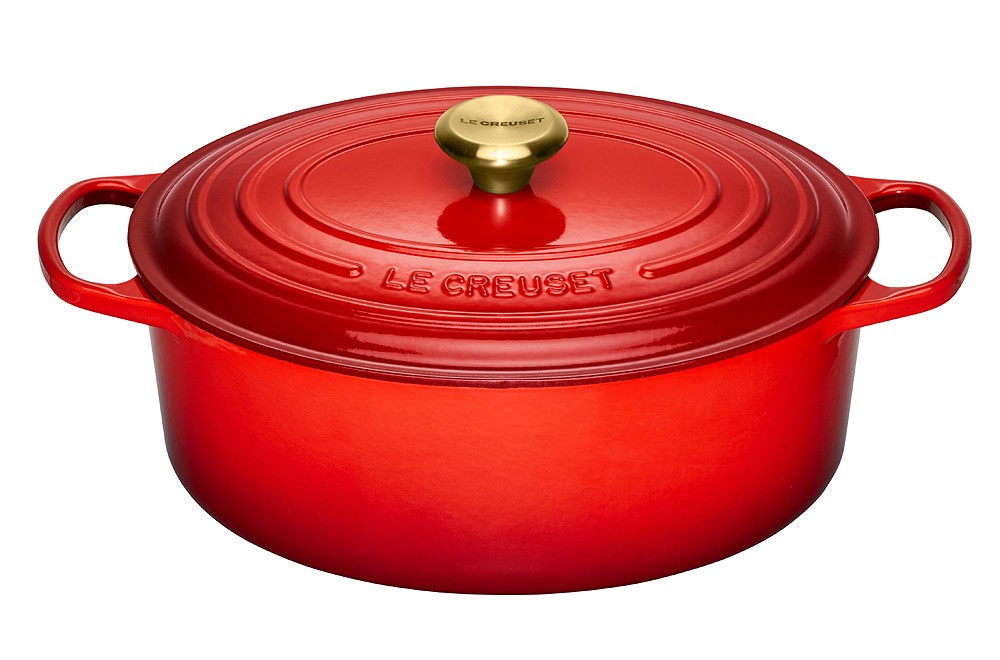 Le Creuset Bräter Signature Oval Deckelknopf Gold Guss Kirschrot 31cm Le Creuset Bräter Signature Oval Deckelknopf Gold Guss Kirschrot 31cm