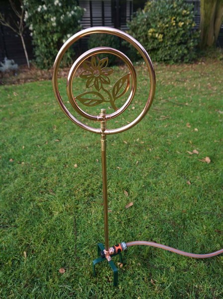 Rasensprenger Blume Rotierend Kupfer mit Erdspieß Kreisregner Wasserspiel