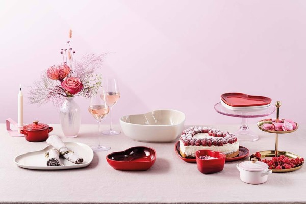 Le Creuset Schüssel Herzform Steinzeug Kirschrot 650ml