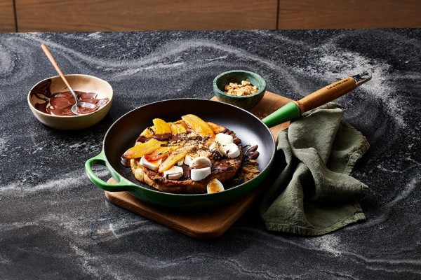 Le Creuset Bratpfanne mit Holzgriff Signature Gusseisen Bamboo Green 28cm