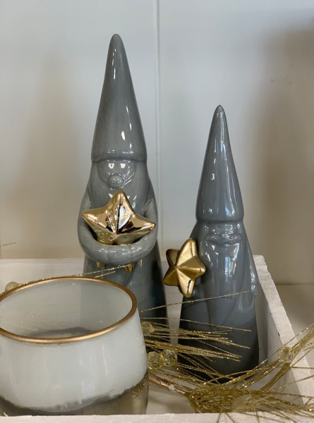 2 Weihnachtszwerge Dekofiguren mit Stern in Gold / Grau Weinachtsmann Nikolaus Figuren