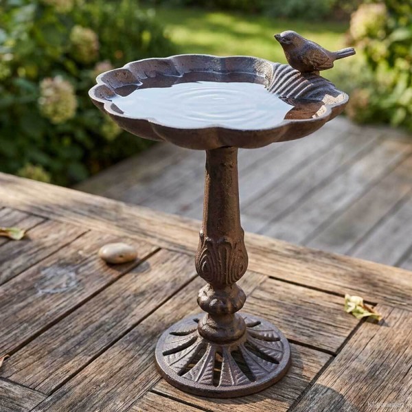 Vogeltränke Muschel Gusseisen auf Ständer Vogelbad Muschelform Antik-Stil