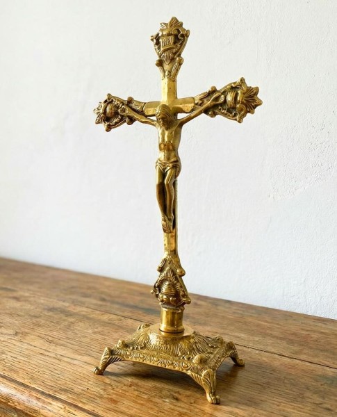 Kruzifix Stehendes Tisch-Kreuz aus Messing Jesus-Christus Antik-Stil 39cm