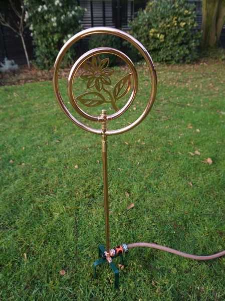 Rasensprenger Blume Rotierend Kupfer mit Erdspieß Kreisregner Wasserspiel
