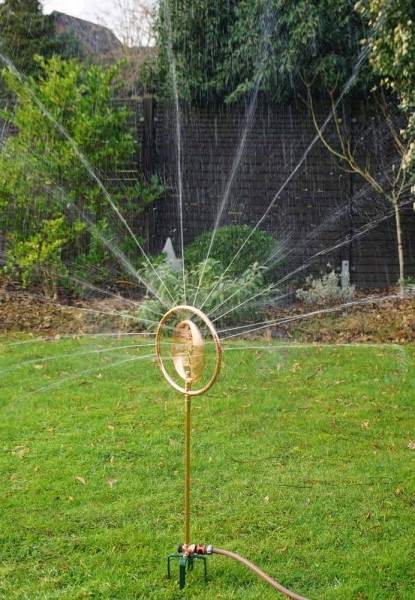 Rasensprenger Blume Rotierend Kupfer mit Erdspieß Kreisregner Wasserspiel
