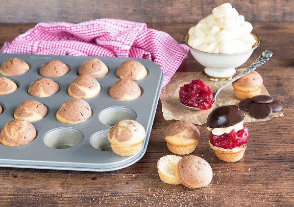 Städter Mini Muffinform Cupcake 24er Backform Antihaftbeschichtet 35x27cm