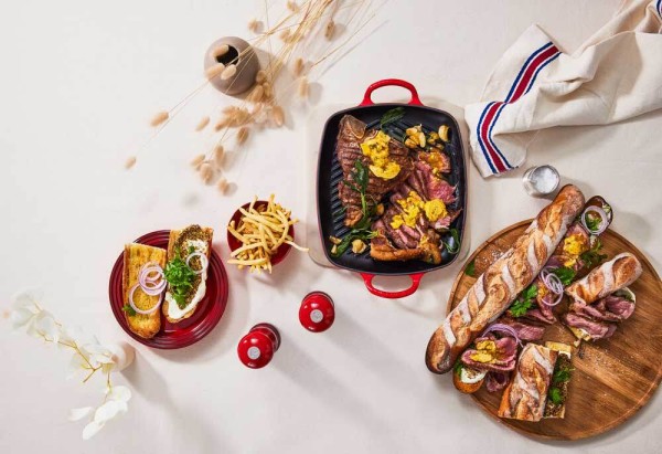 Le Creuset Rechteckige Grillplatte Signature Gusseisen Kirschrot 30cm