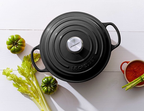 Le Creuset Bräter Signature Rund Gusseisen Schwarz 24cm