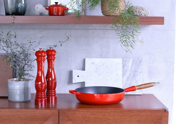 Le Creuset Sautepfanne Signature Gusseisen Holzgriff Kirschrot 28cm